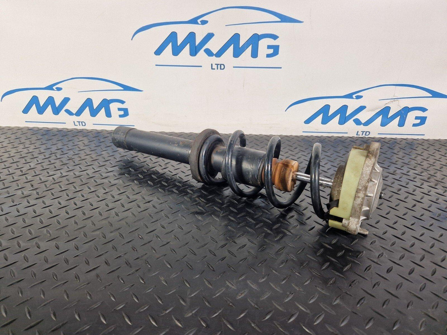 16-19 AUDI A4 B9 FRONT STRUT SHOCK ABSORBER FITS BOTH SIDES 8W0031AK 8W0413031AK