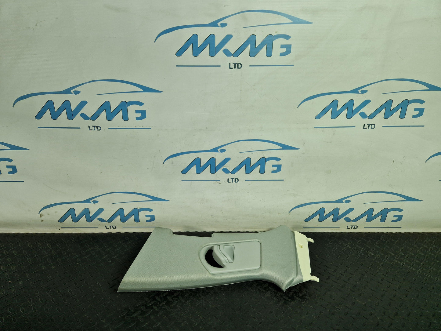 Audi A6 Allroad C7 Left Passenger Side B-Pillar Upper Trim 4G0867243
