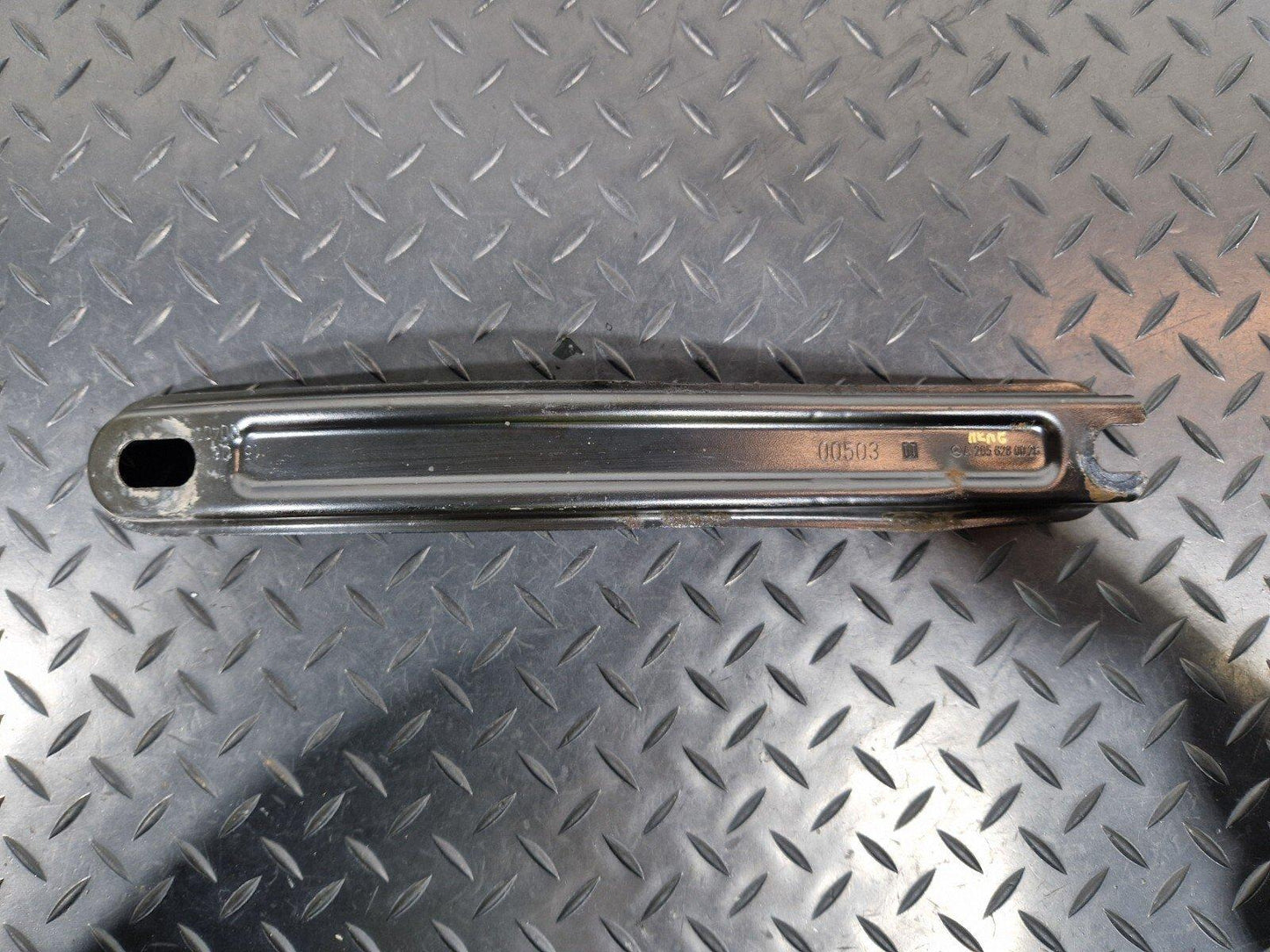 14-21 MERCEDES-BENZ C250D W205 GENUINE STIFFENING BRACE BAR A2056280026