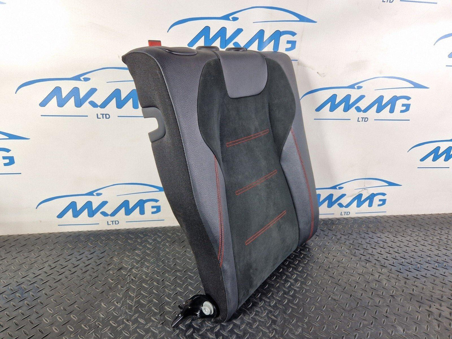 19-ON MERCEDES B CLASS W247 REAR RIGHT SIDE SINGLE SEAT HALF LEATHER BACKREST