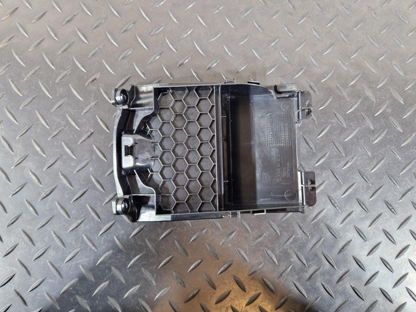 13-19 MERCEDES BENZ CLA C117 AMG GENUINE CENTRE CONSOLE TRIM COVER A2468230000