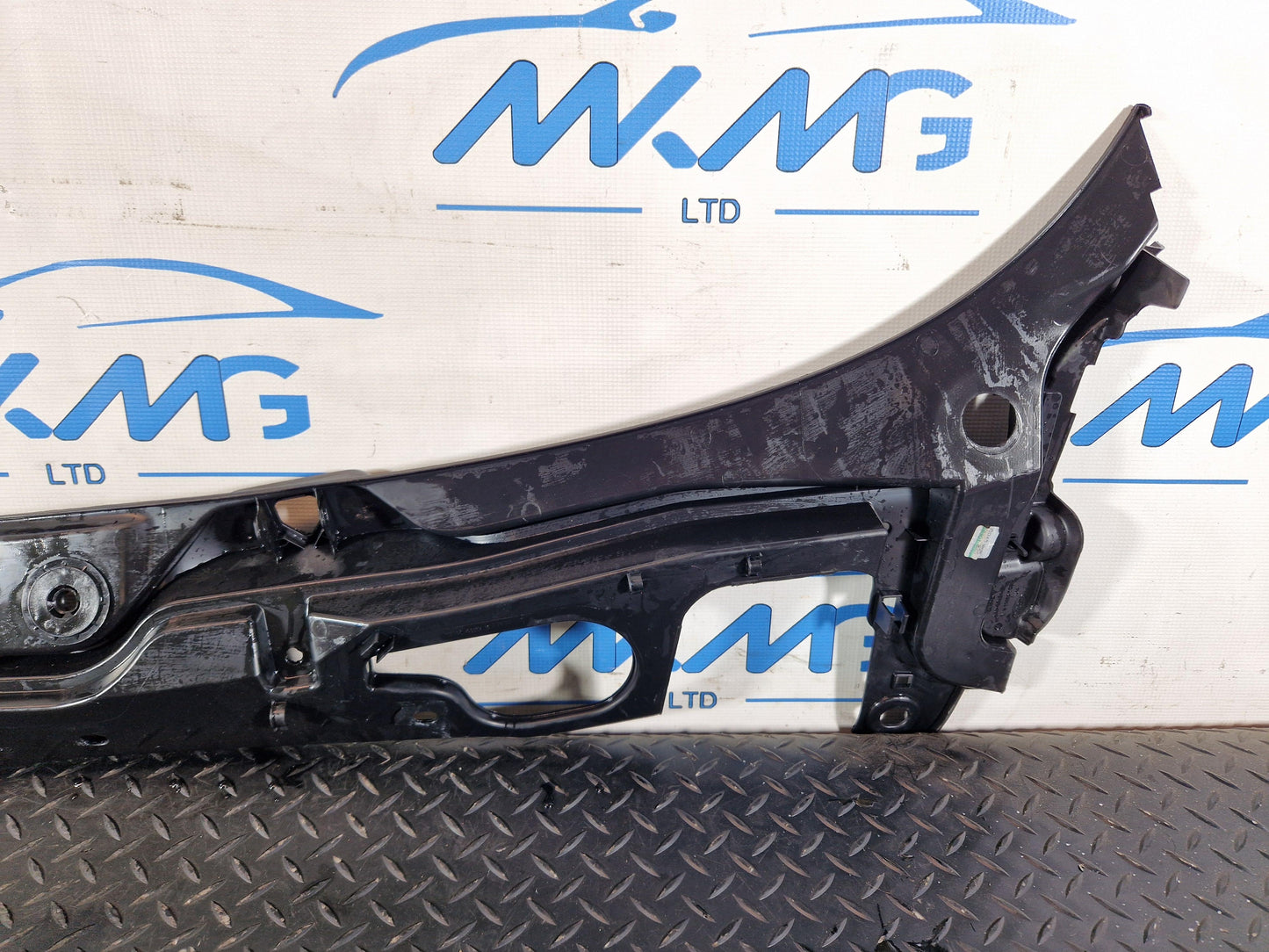 Land Rover Range Rover Evoque L551 WINDSCREEN SCUTTLE PANEL WIPER TRIM K8D24105B
