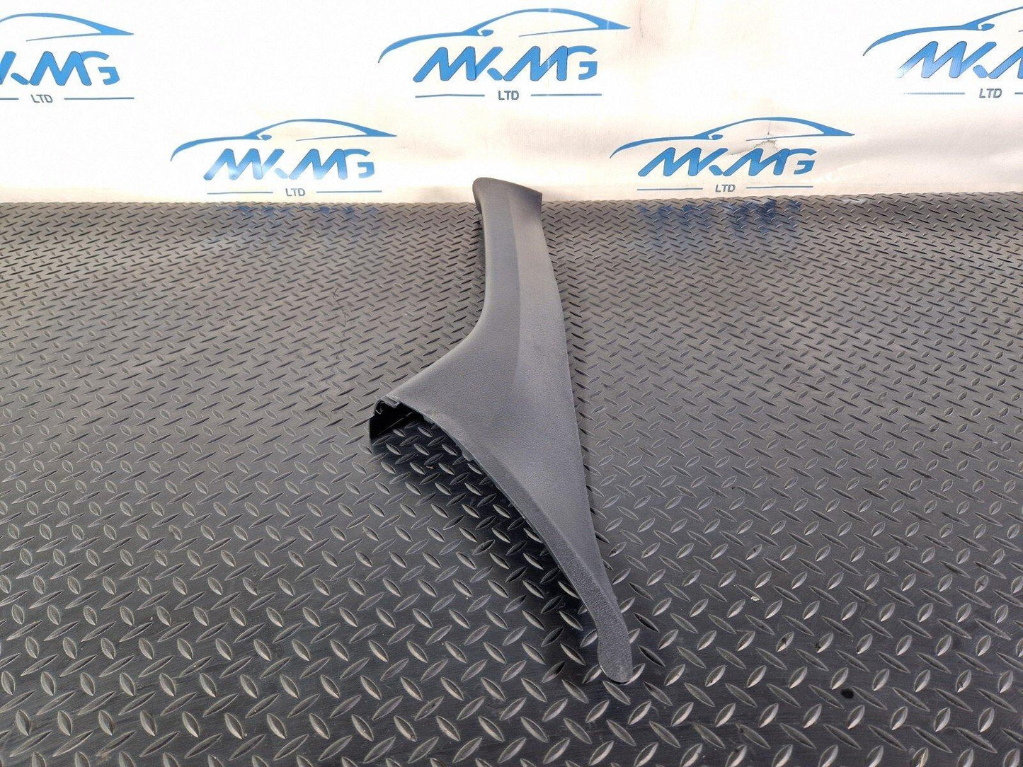 18-ON MERCEDES BENZ SPRINTER W907 FRONT LEFT A-PILLAR TRIM COVER A9076901000