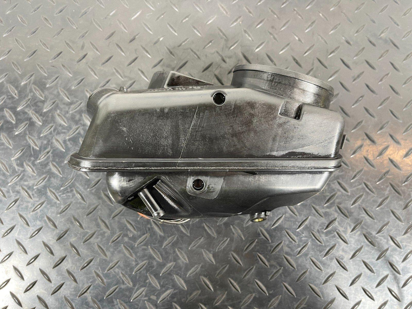 18-ON MERCEDES BENZ A CLASS W177 DIESEL REBREATHER AIR INTAKE DUCT A6540901301