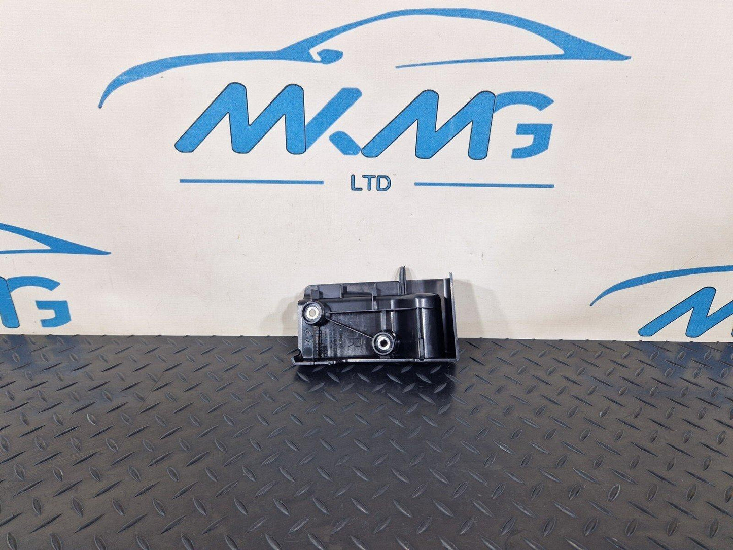 18-ON MERCEDES BENZ A CLASS W177TRUNK BOOT HITCH RIGHT TRIM PANEL A1776801600