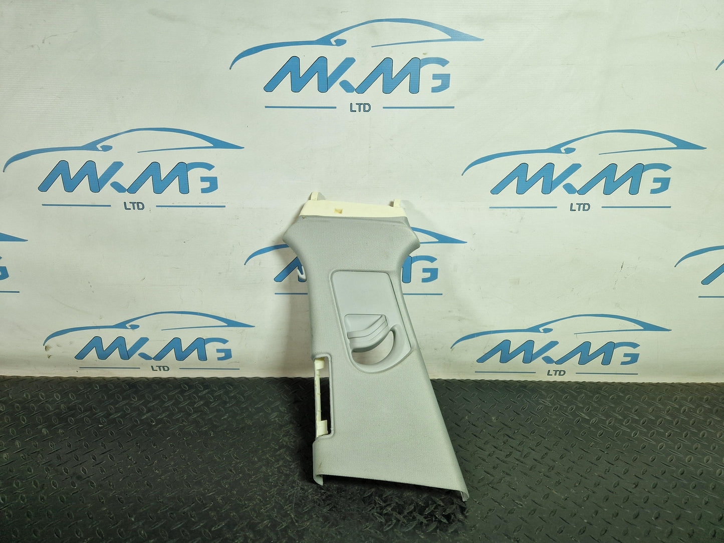 Audi A6 Allroad C7 Left Passenger Side B-Pillar Upper Trim 4G0867243