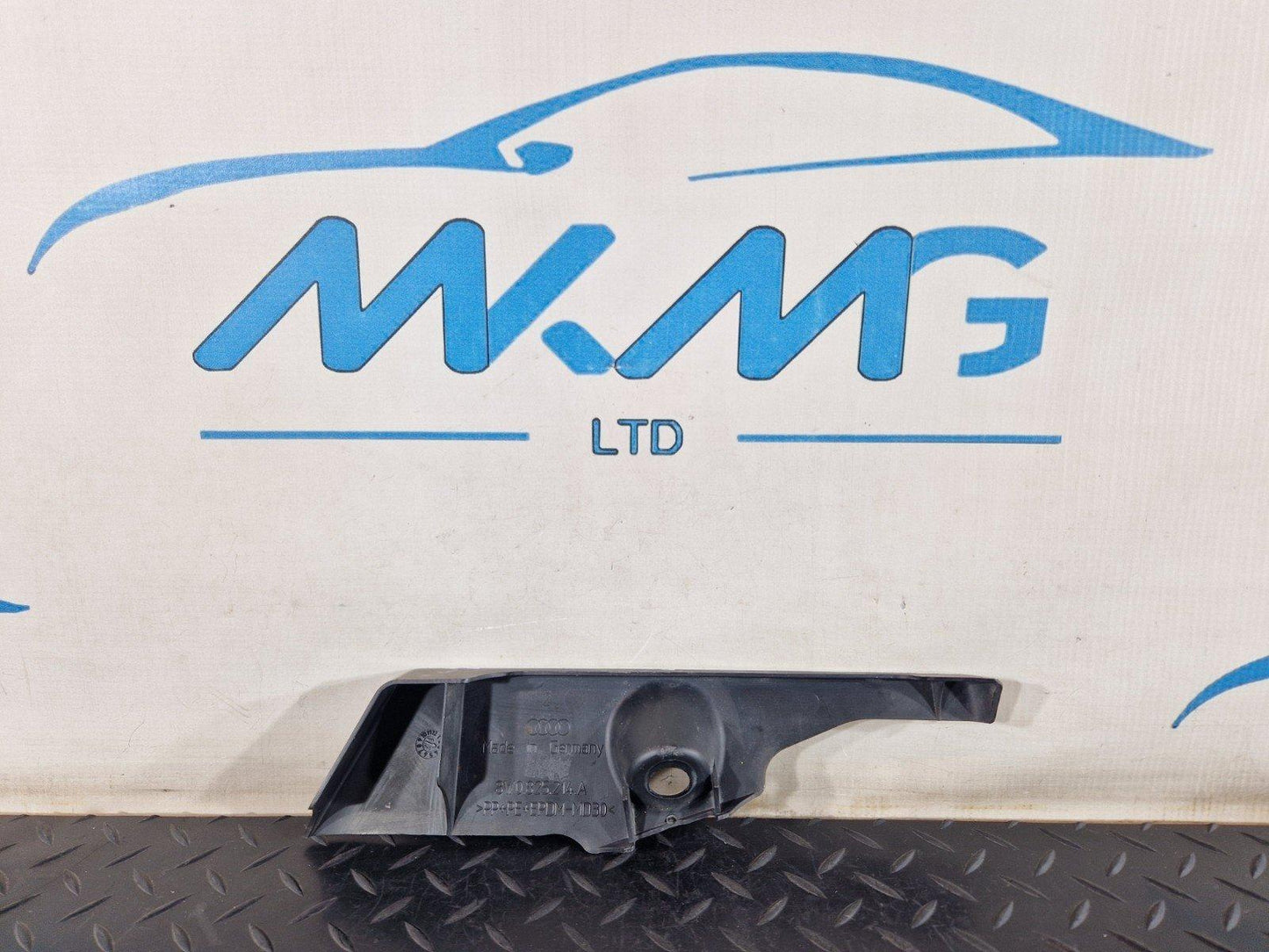 17-24 AUDI S5 F5 GENUINE FUEL TANK TRIM UNDER BODY TRAY 8W0825214A
