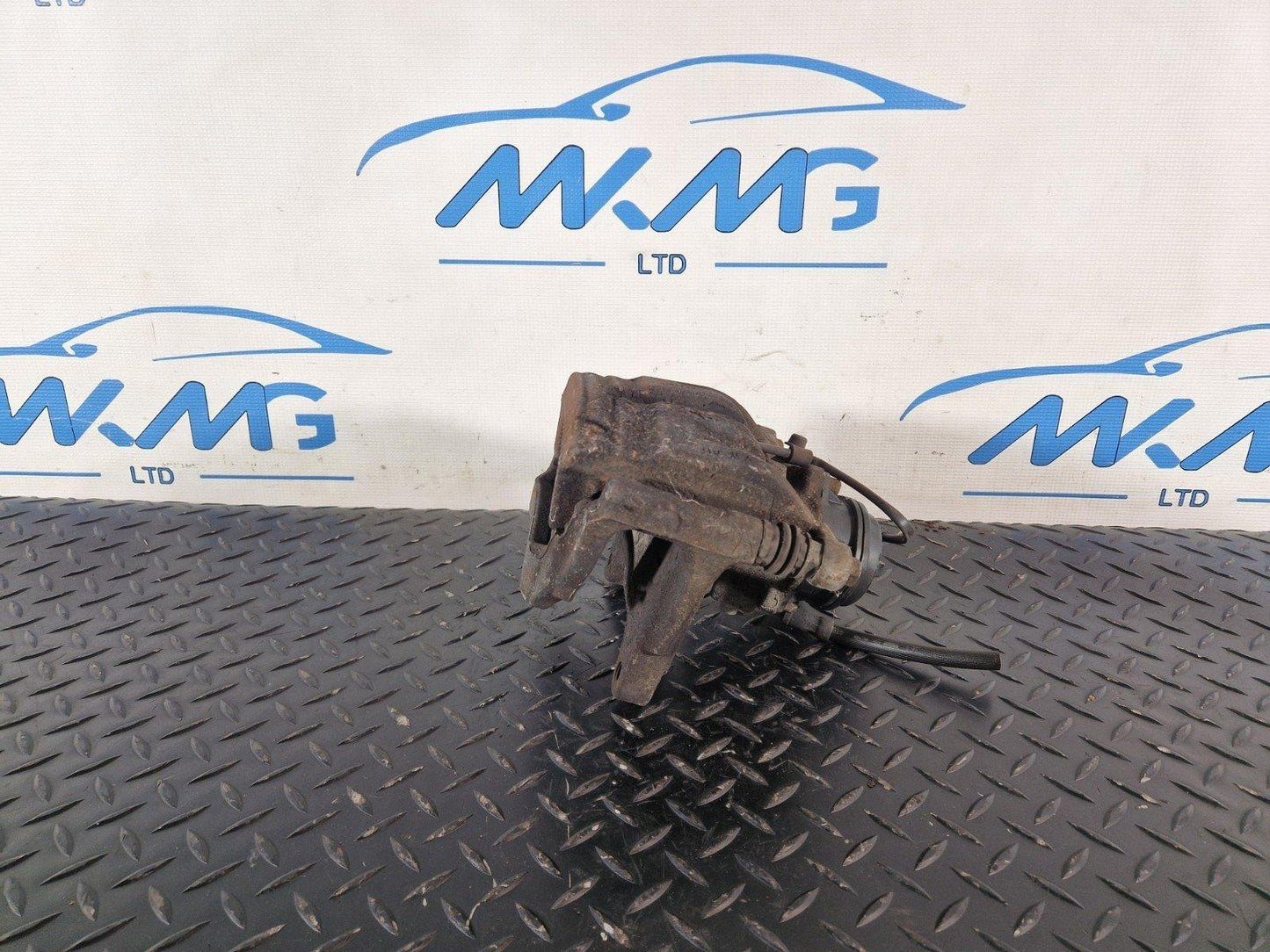 16-20 AUDI Q7 4M GENUINE REAR RIGHT O/S SIDE ELECTRIC BRAKE CALIPER 4M0615406AR