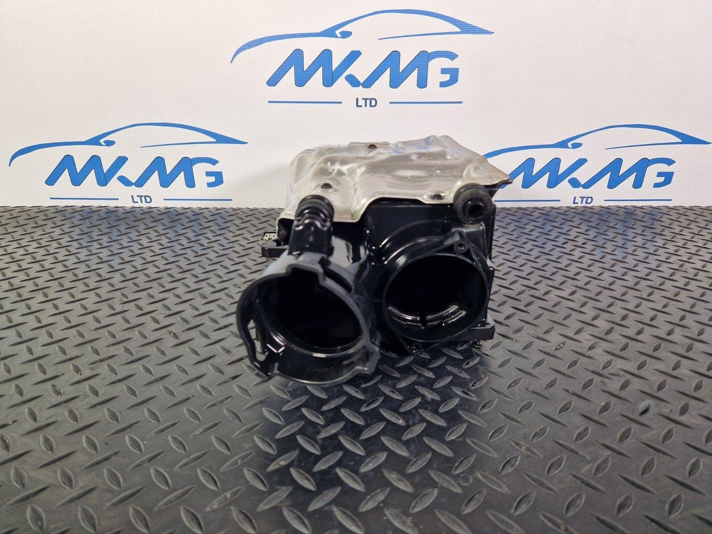 14-21 MERCEDES BENZ C220d W205 AIR FILTER BOX A6510902501 047825001