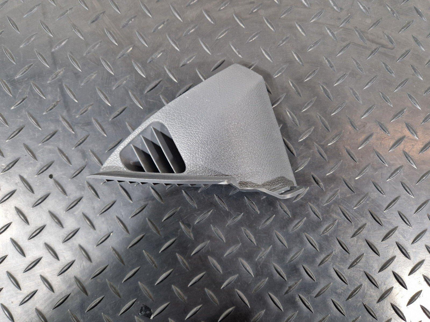 18-ON MERCEDES BENZ SPRINTER W907 W910 LEFT UPPER DASHBOARD AIR VENT COVER TRIM