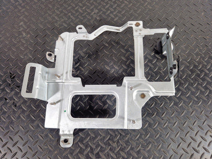 19-ON RANGE ROVER EVOQUE L551 BODY CONTROL MODULE BRACKET MOUNT M8D214D142BB