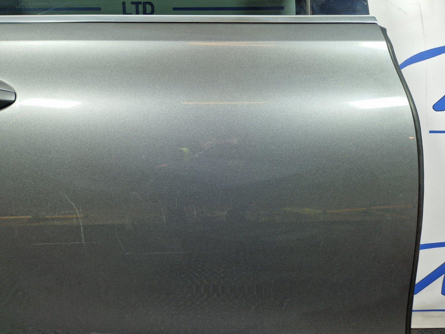 19-ON MERCEDES BENZ B CLASS W247 REAR RIGHT O/S/R COMPLETE DOOR IN GREY 787