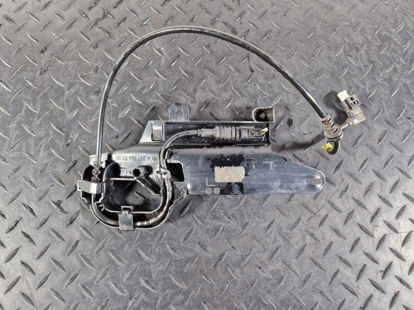 19-ON MERCEDES BENZ B CLASS W247 GENUINE FRONT LEFT ABS SPEED SENSOR A2475460300