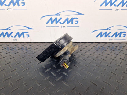 14-21 MERCEDES BENZ C200d W205 GENUINE FRONT LEFT N/S HORN SIGNAL A2055420920