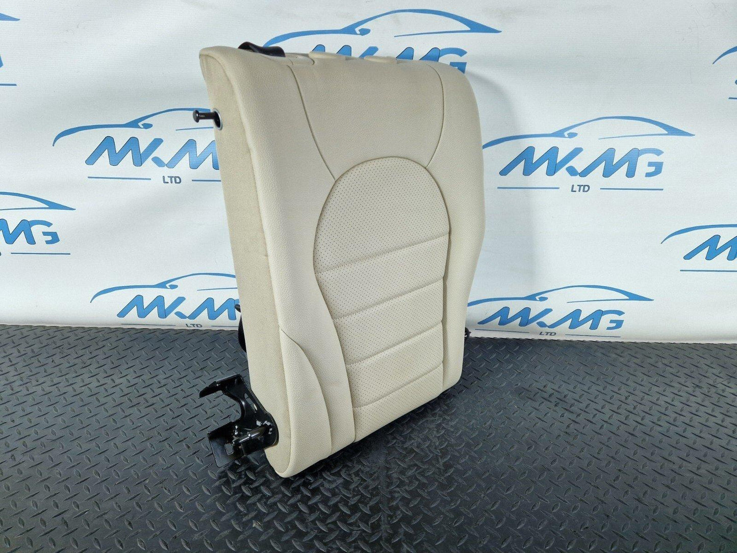 14-21 MERCEDES BENZ W205 GENUINE REAR LEFT SEAT BACKREST A2059200124