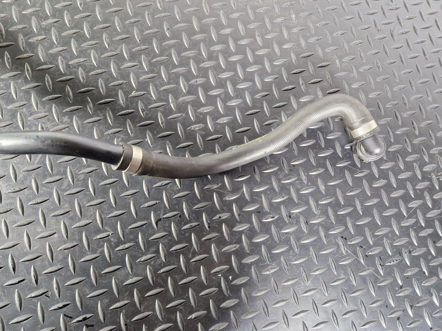 14-21 MERCEDES BENZ W205 WATER COOLANT PIPE HOSE LINE A2055013691