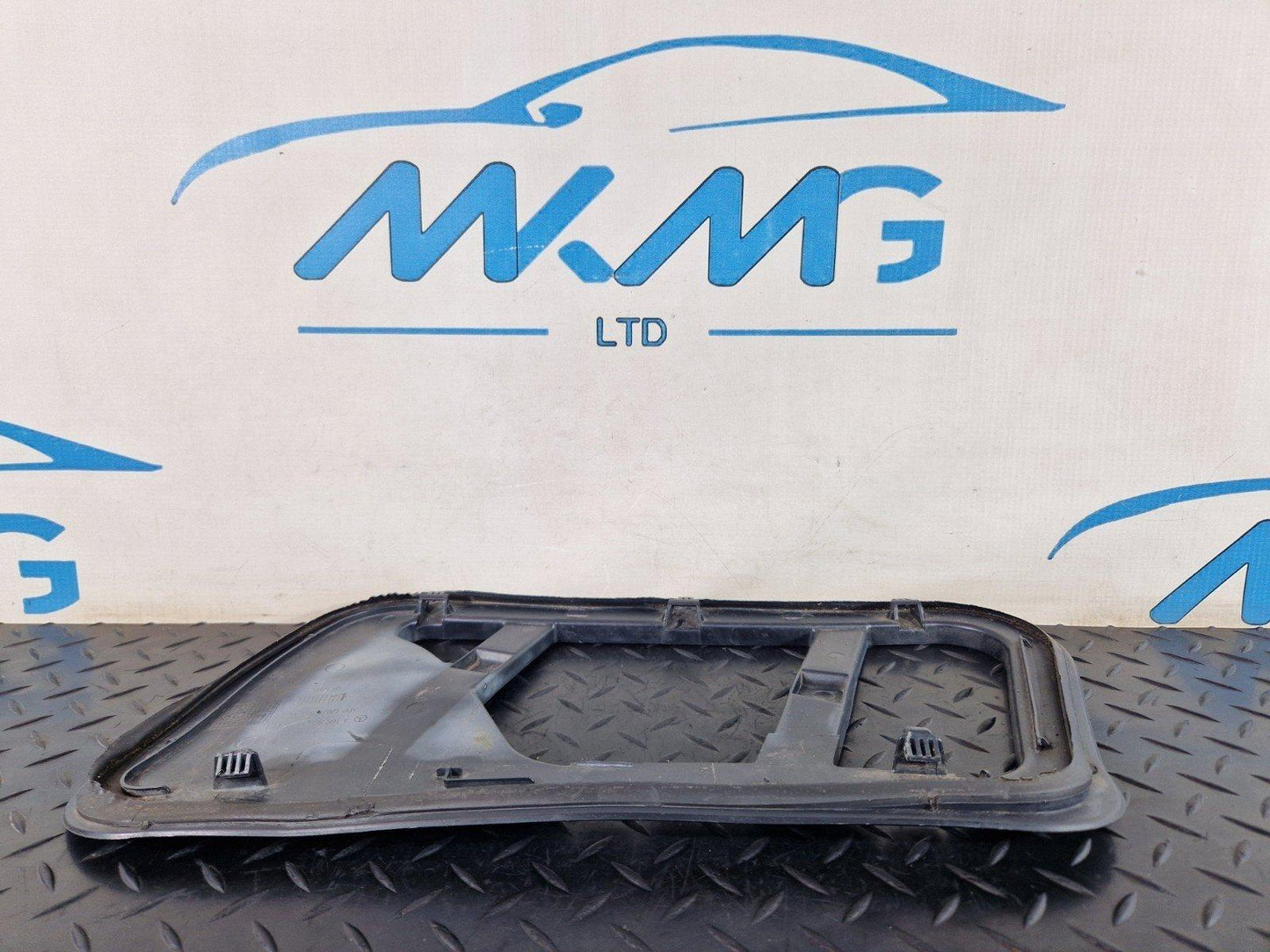 11-19 MERCEDES BENZ ML W166 LEFT SIDE N/S BONNET TRIM COVER PANEL A1668801105