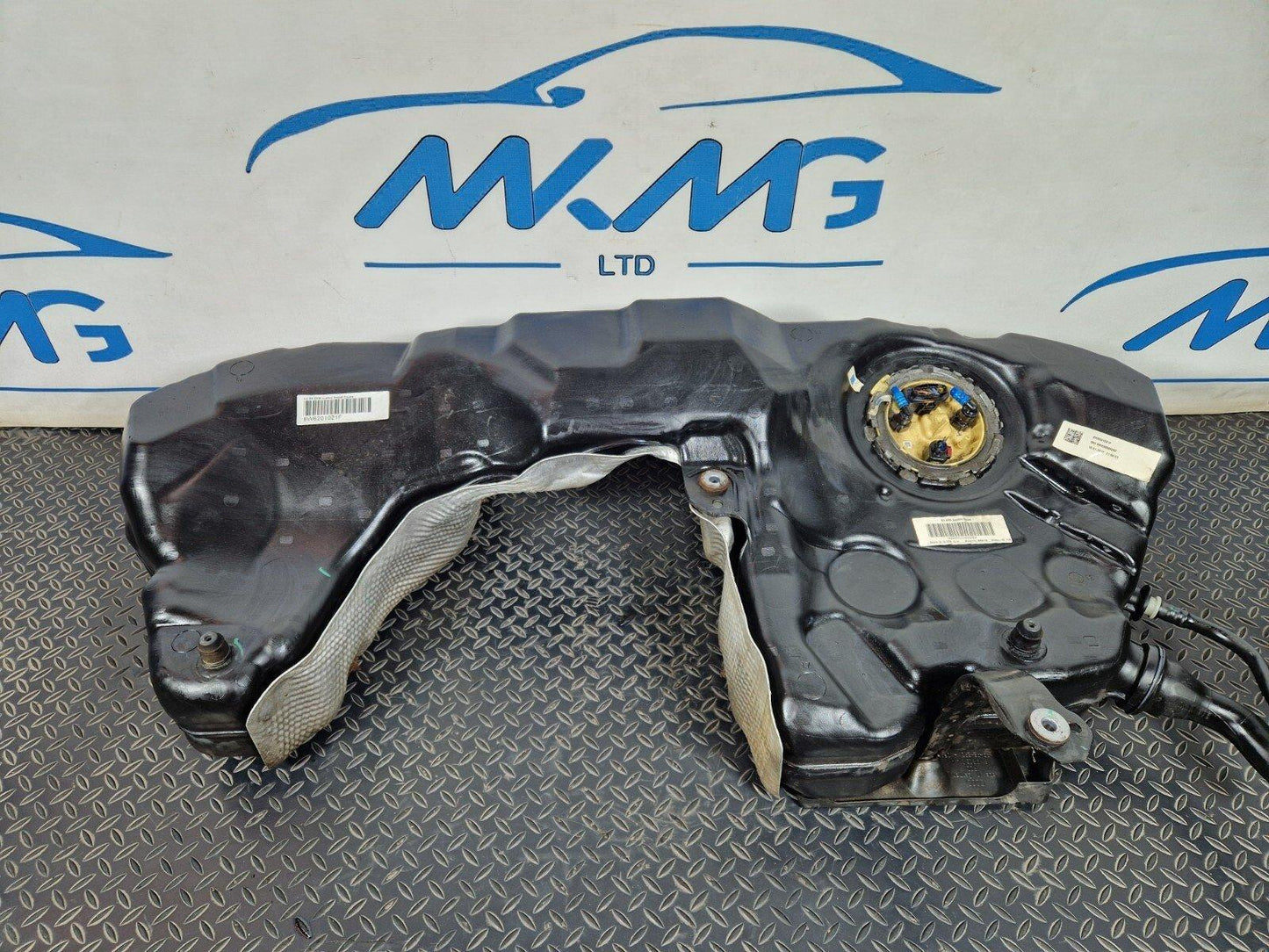 16-23 AUDI A5 F5 QUATTRO GENUINE DIESEL ENGINE FUEL TANK WITH PUMP 8W6201021F