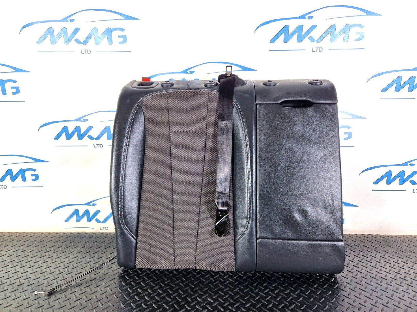 16-19 AUDI A4 AVANT B9 S-LINE REAR O/S DRIVERS SIDE HALF BLACK LEATHER  BACKREST