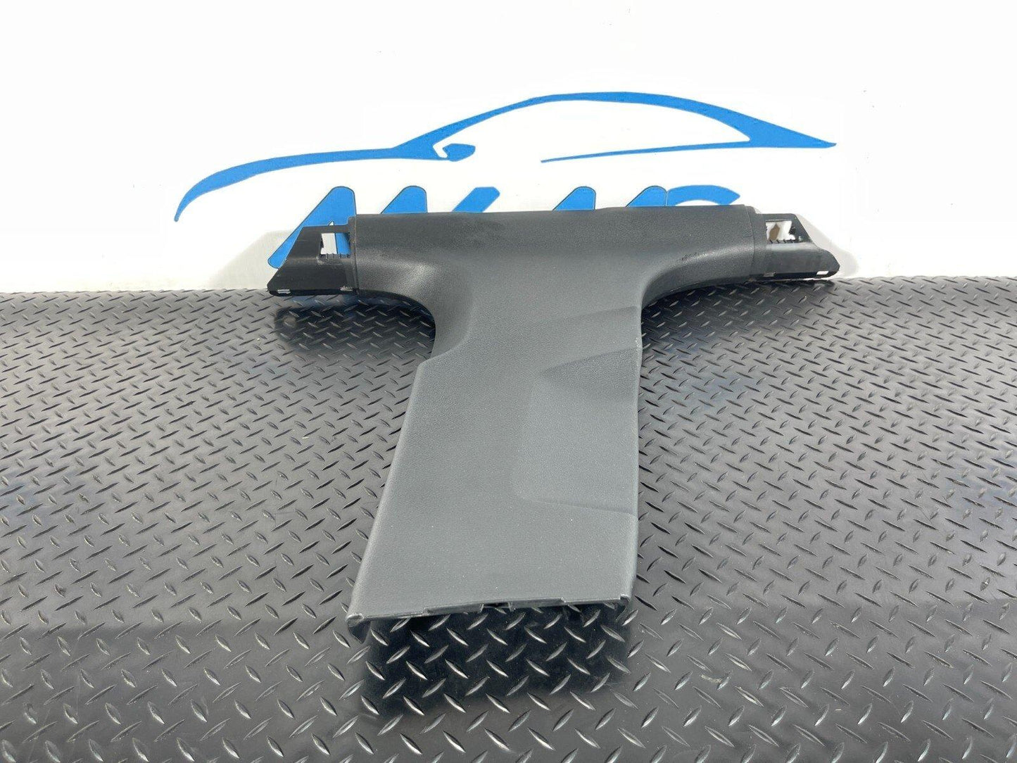 16-19 AUDI A4 B9 GENUINE FRONT RIGHT DRIVER SIDE B-PILLAR TRIM 8W0867240