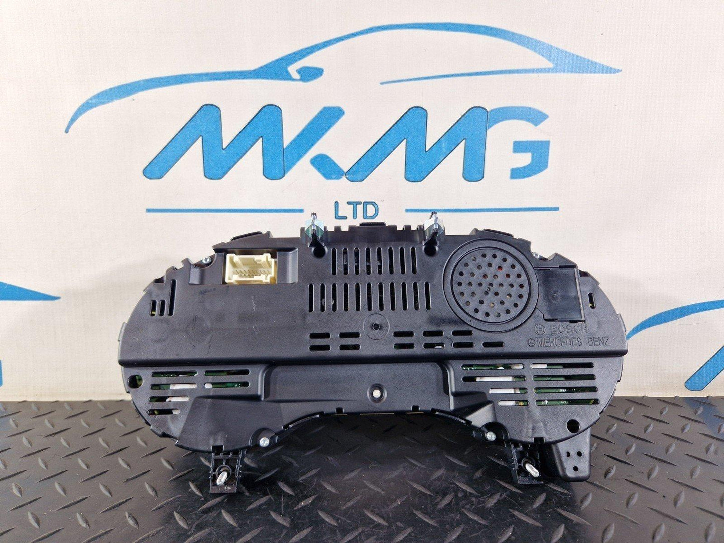 11-19 MERCEDES BENZ ML W166 GENUINE SPEEDOMETER INSTRUMENT CLUTSER A1669009014