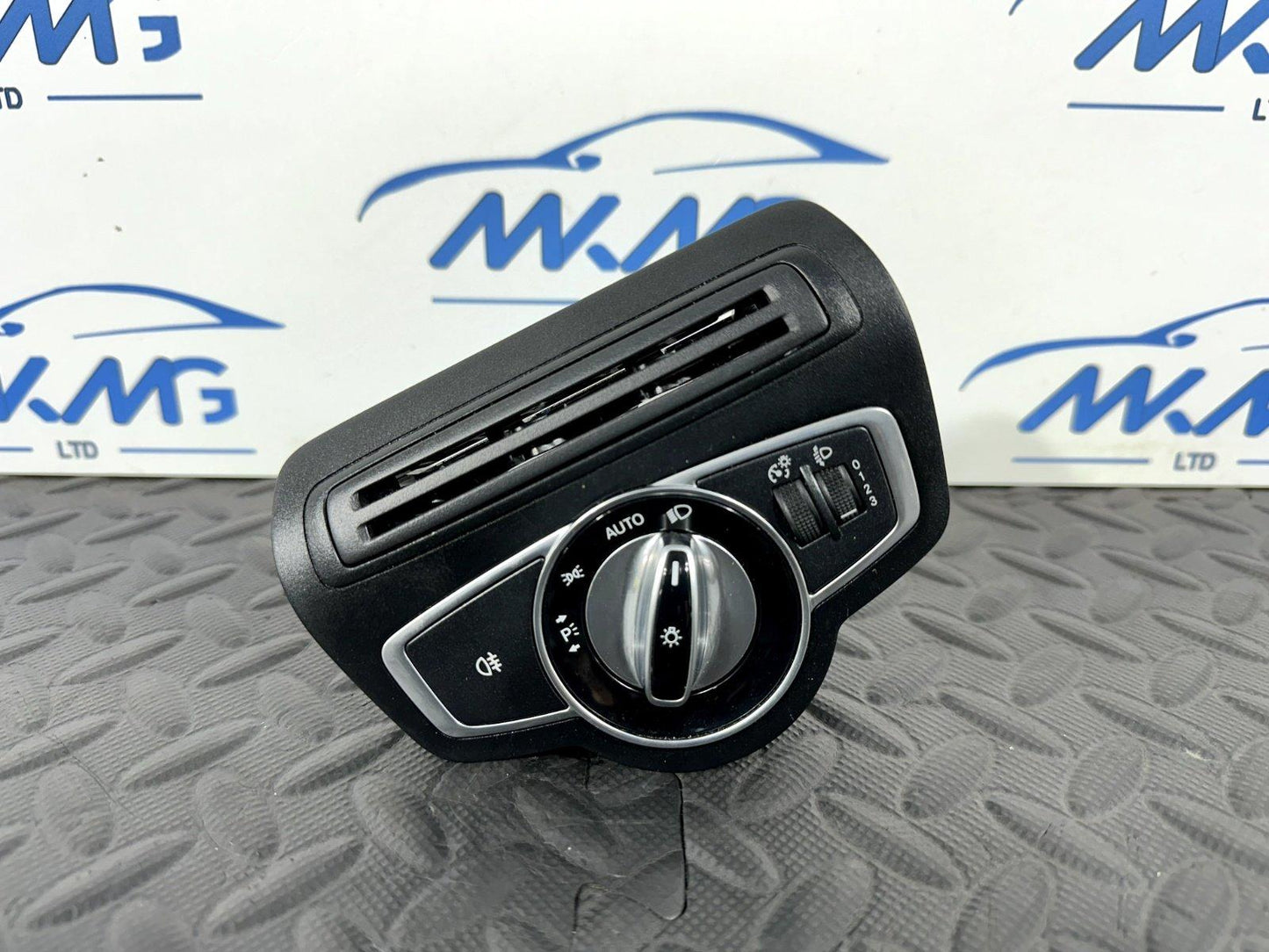 14-21 MERCEDES BENZ C300 W205 GENUINE HEADLIGHT CONTROL SWITCH A2059056000
