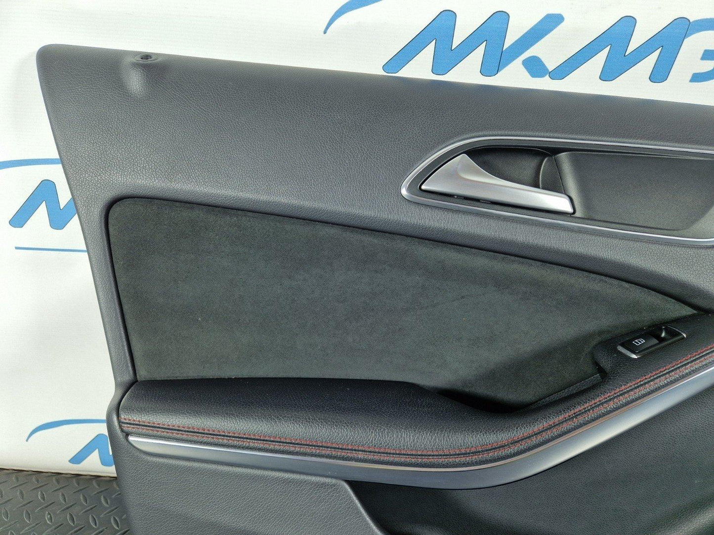 12-18 MERCEDES BENZ W176 GENUINE FRONT PASSENGER SIDE DOOR CARD PANEL