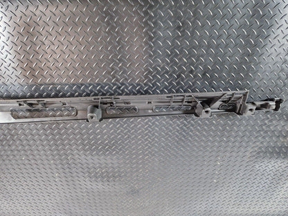 11-19 MERCEDES BENZ ML W166 OEM LEFT SIDE SKIRT HOLDER BRACKET A1666980127