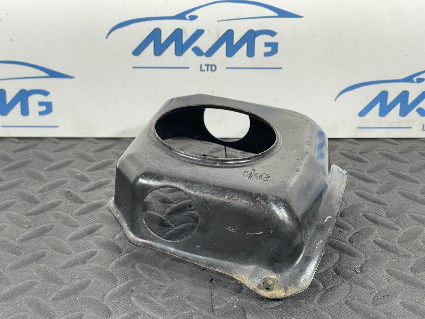 16-19 AUDI A4 B9 AVANT GENUINE  BRAKE MASTER CYLINDER SHIELD 8W0611367