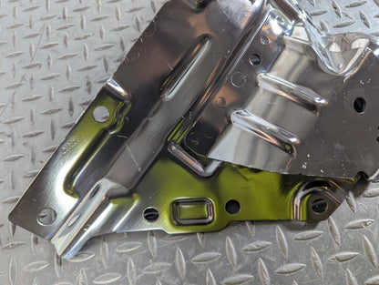 13-19 MERCEDES BENZ CLA C117 LEFT SIDE FLOOR BODY PLATE TRIM BRACKET A1726400000