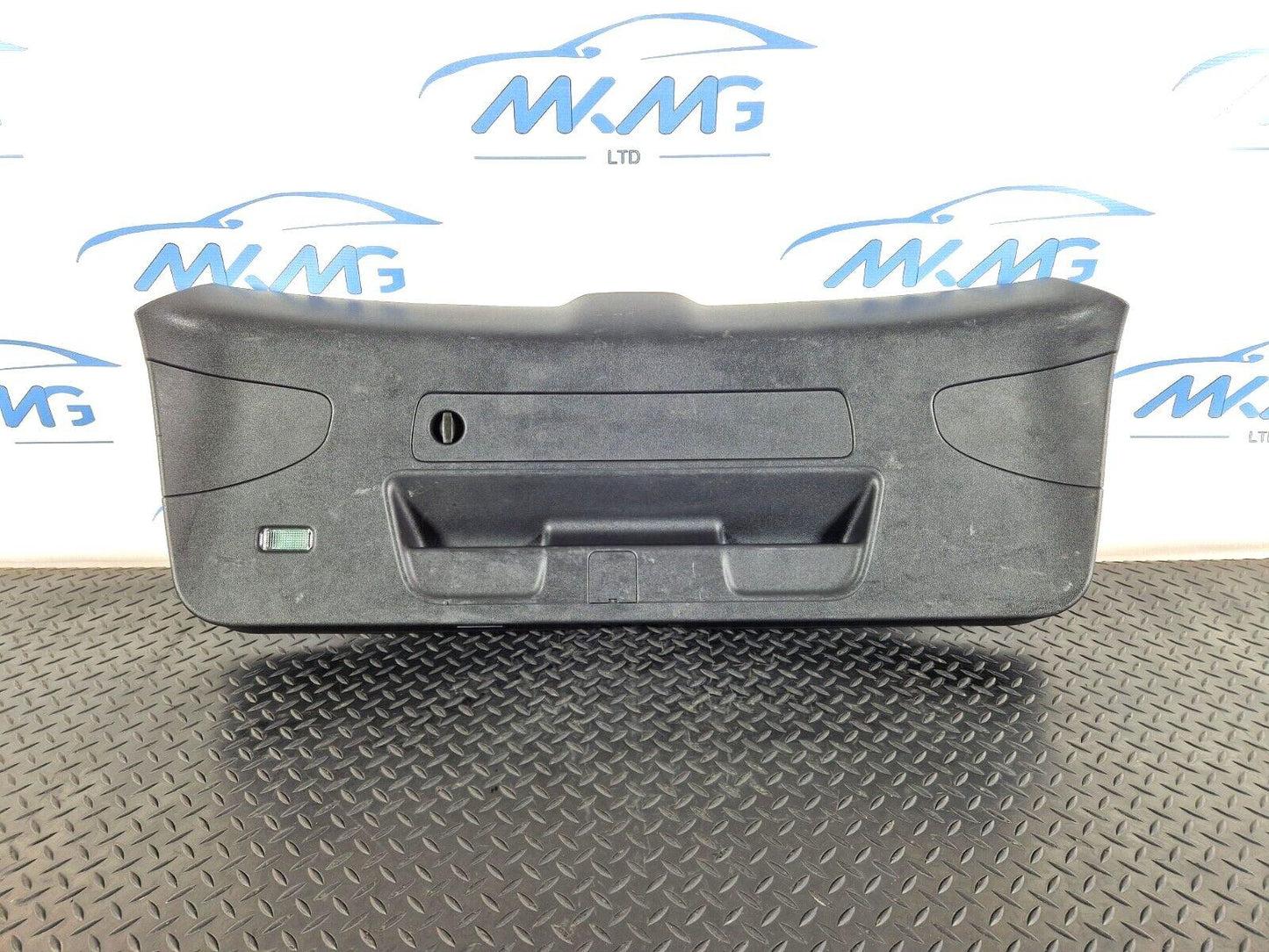 16-19 AUDI A4 AVANT B9 S-LINE OEM BOOTLID/TAILGATE TRIM COVER BLACK 8W9867979