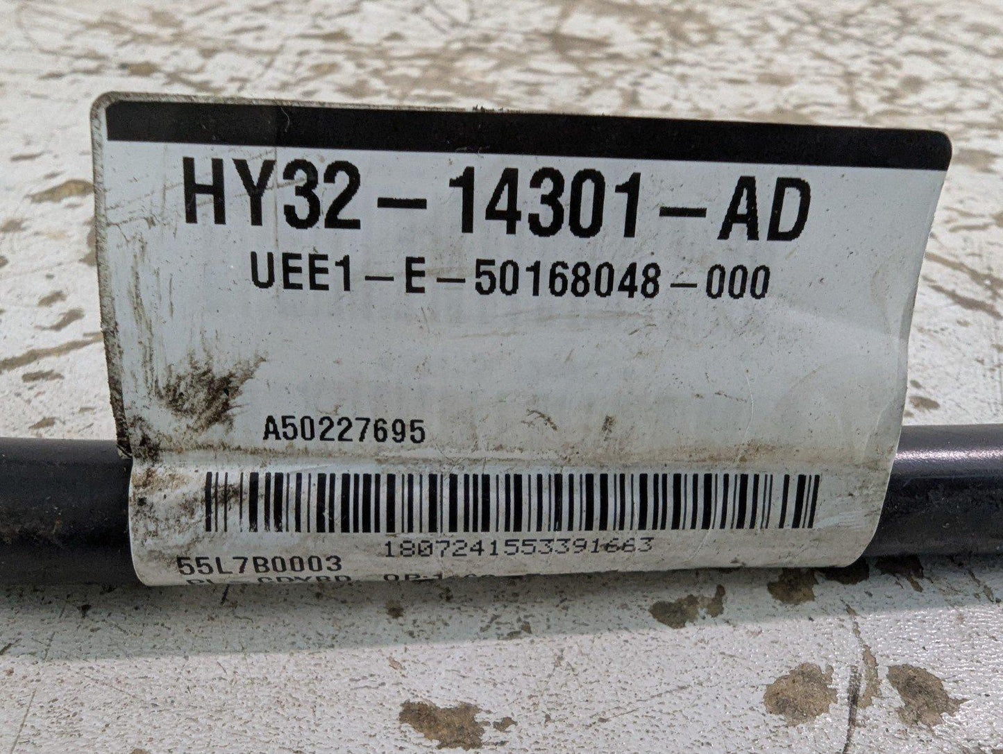 17-ON LAND ROVER DISCOVERY GROUND BATTERY CABLE END TERMINAL PLUG HY3214301AD