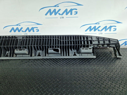 11-19 MERCEDES W166 RIGHT DRIVER SIDE SKIRT HOLDER BRACKET A1666900210 DAMAGED
