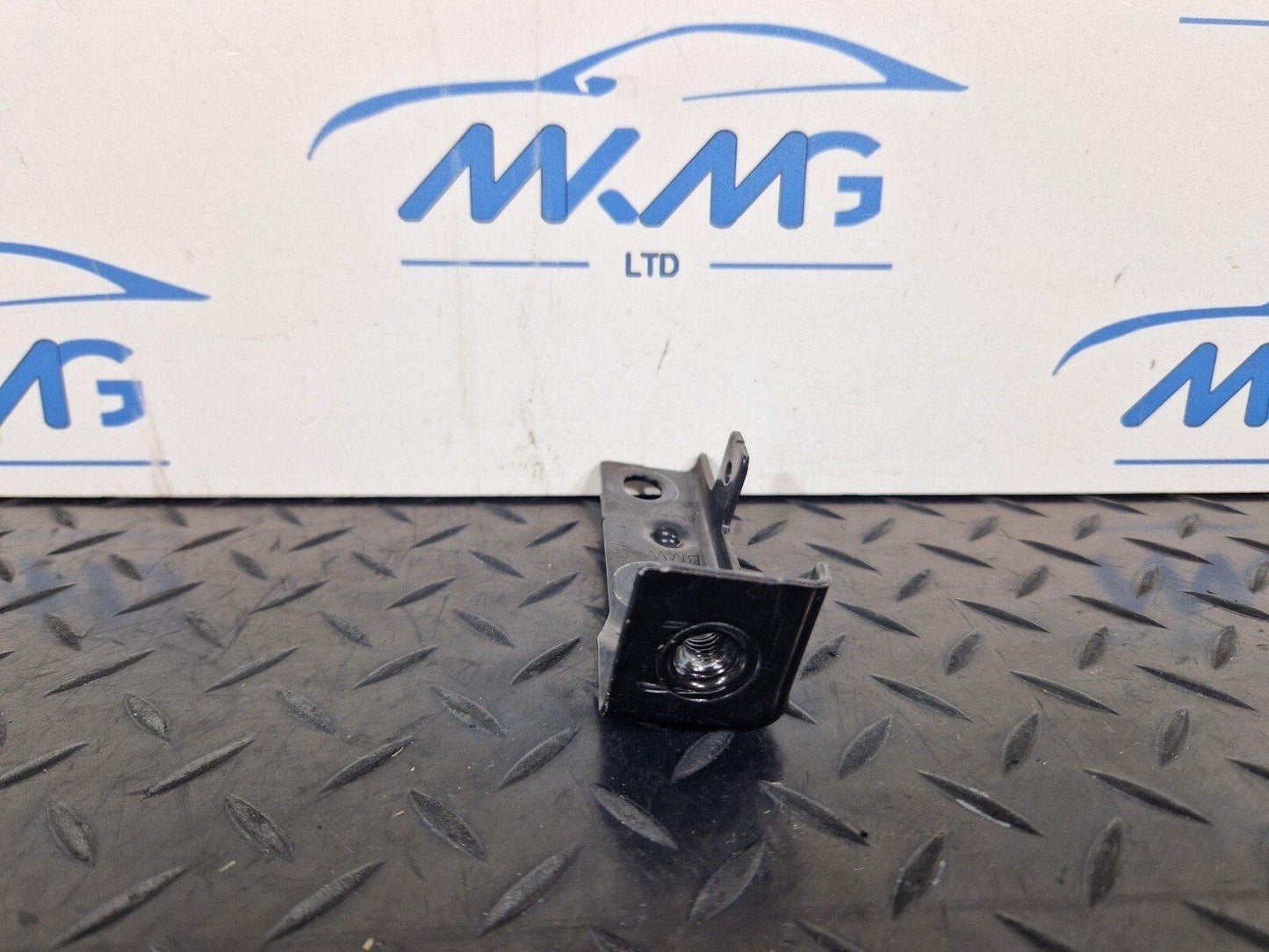 BMW 1 2 X1 X2 SERIES F40 F44 F45 F46 F48 F39 BATTERY SUPPORT BRACKET 6828269