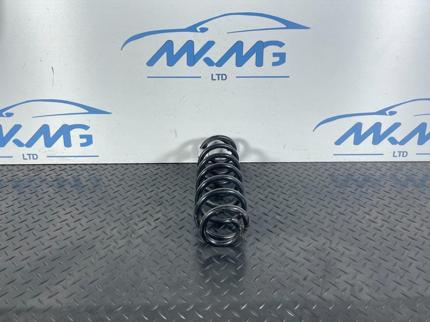 17-20 VW GOLF MK7.5 REAR COIL SPRING 5Q0511115BJ