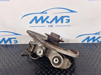 16-19 AUDI A4 B9 AVANT GENUINE REAR RIGHT O/S WHEEL HUB & BEARING 8W0505460E