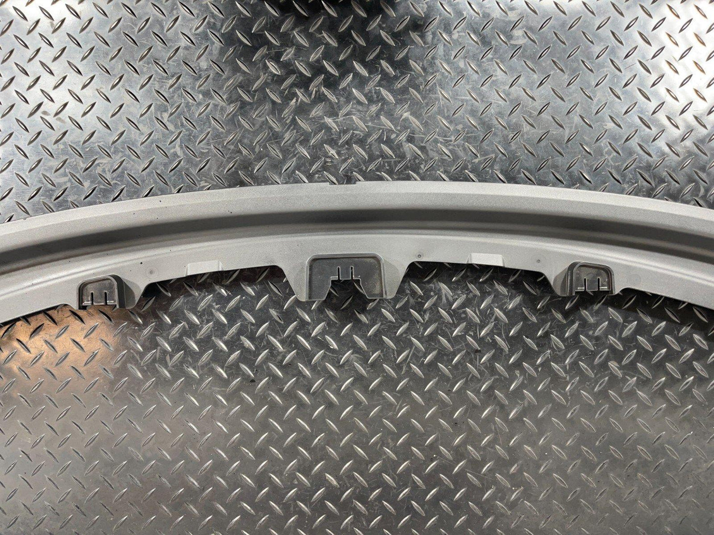 20-ON BMW 2 SERIES F44 REAR WINDOW LOWER TRIM BEAUTIFIER 7475714