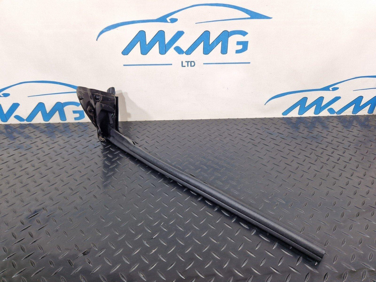 16-24 AUDI A5 F5 CABRIOLET RUBBER SEAL RIGHT DOOR WINDOW/GLASS 8W7839480