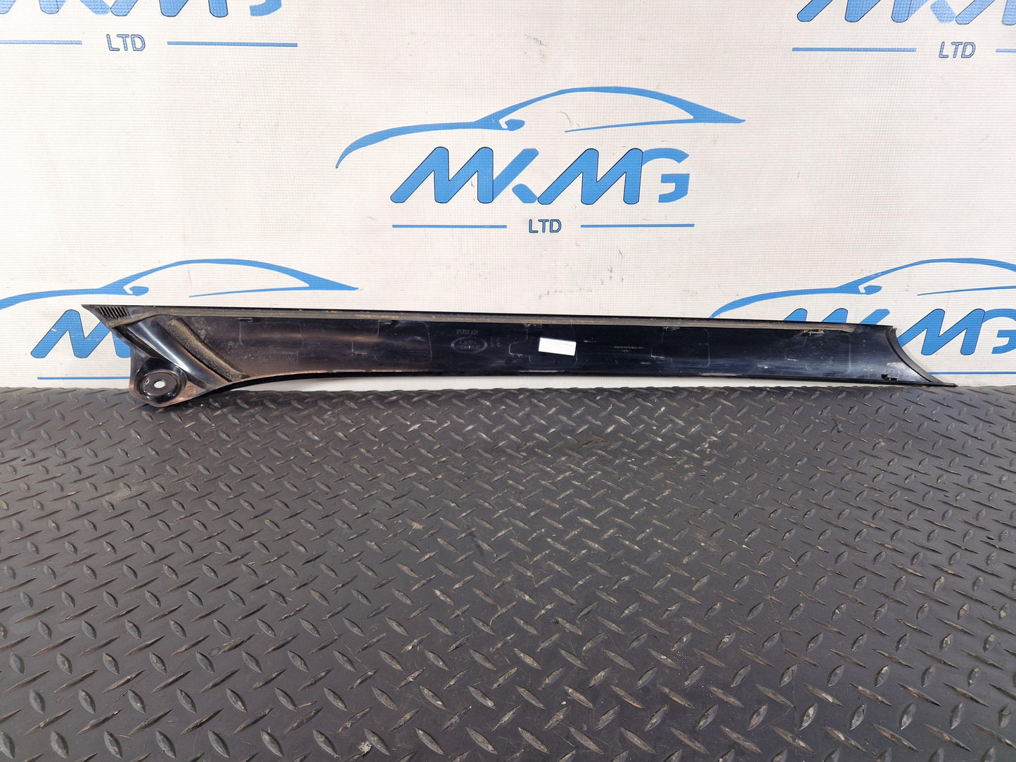 Range Rover Evoque L551 Front Right O/S Exterior Moulding K8D2-025A52-AC