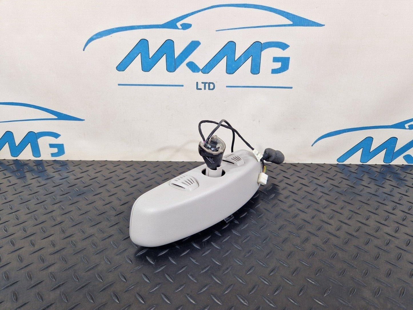 14-21 MERCEDES BENZ C200 W205 OEM AUTO DIM REAR VIEW MIRROR A2228100217