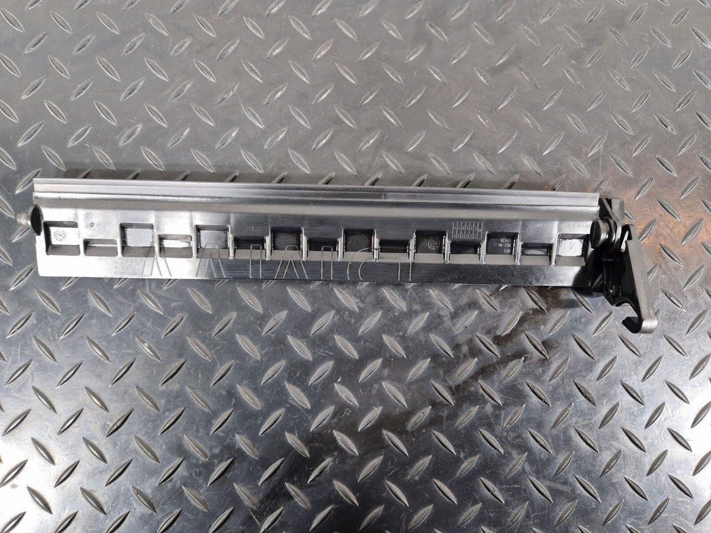 14-21 BMW 2 SERIES GRAN TOURER F45 F46 AIR DUCT SHUTTER GRILL FLAP 4R 8499973
