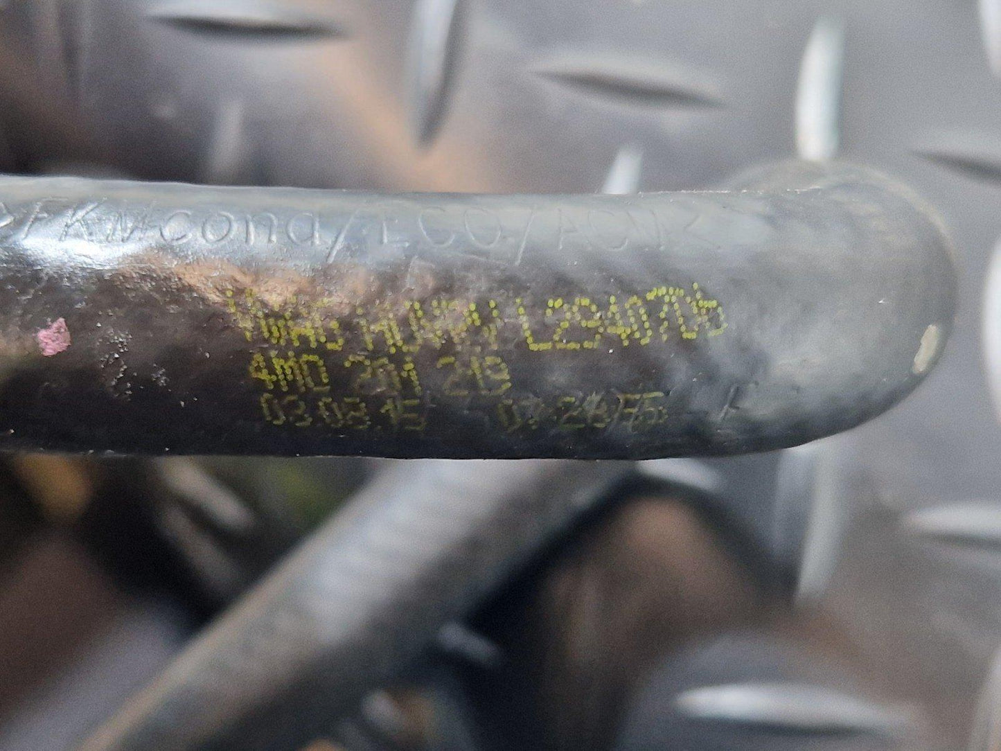16-20 AUDI Q7 4M GENUINE FUEL RETURN LINE PIPE HOSE 4M0201219