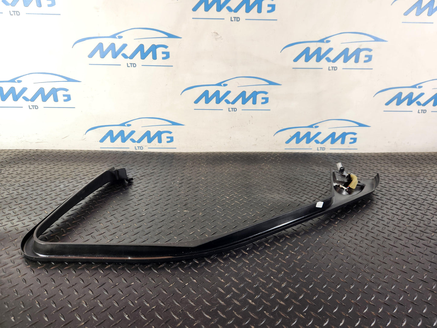 12-18 Land Rover Range Rover Evoque L538 Front Left Door Moulding BJ3220905A