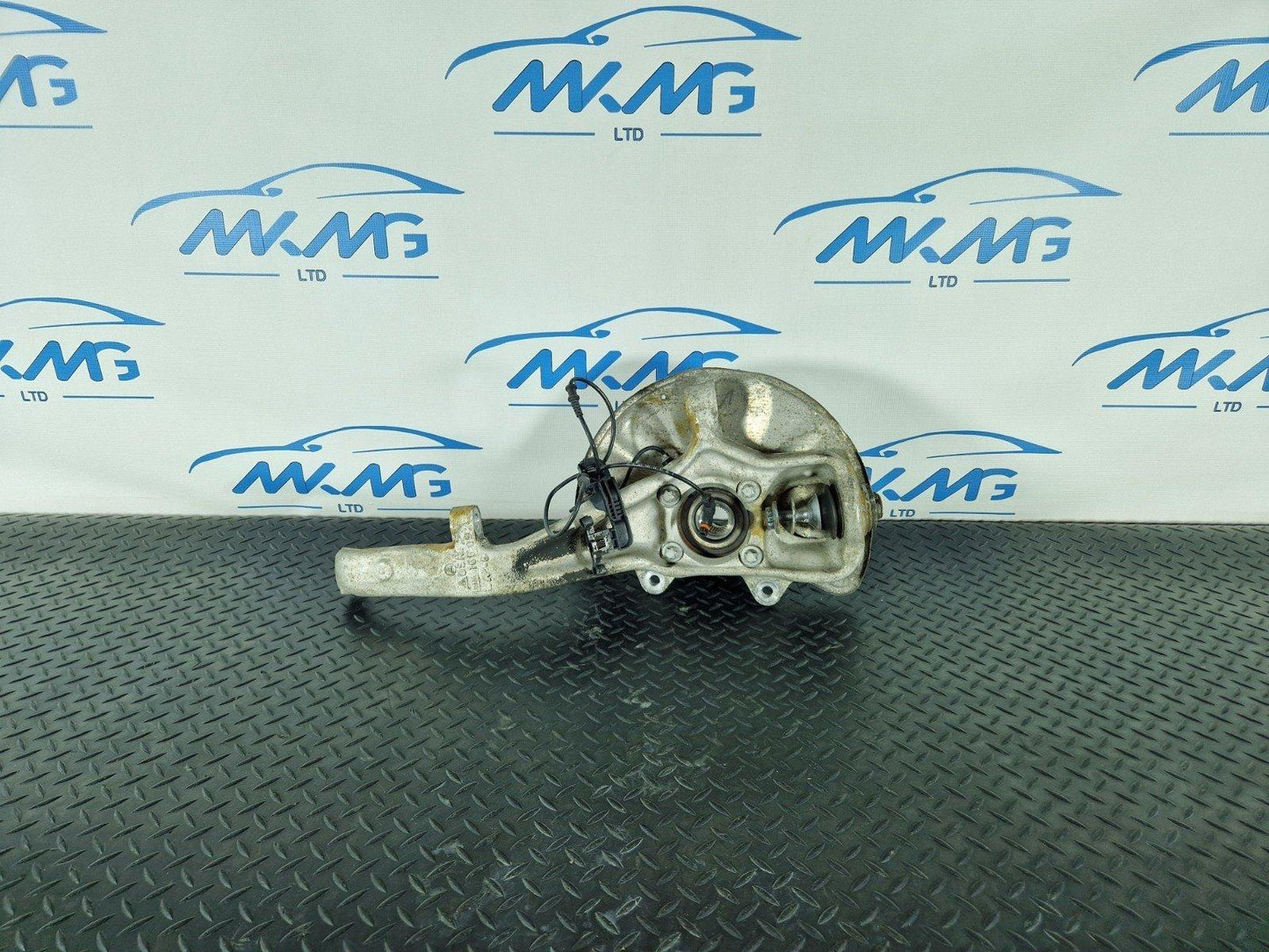 11-19 MERCEDES BENZ ML W166 FRONT LEFT N/S WHEEL HUB & BEARING A1663300920