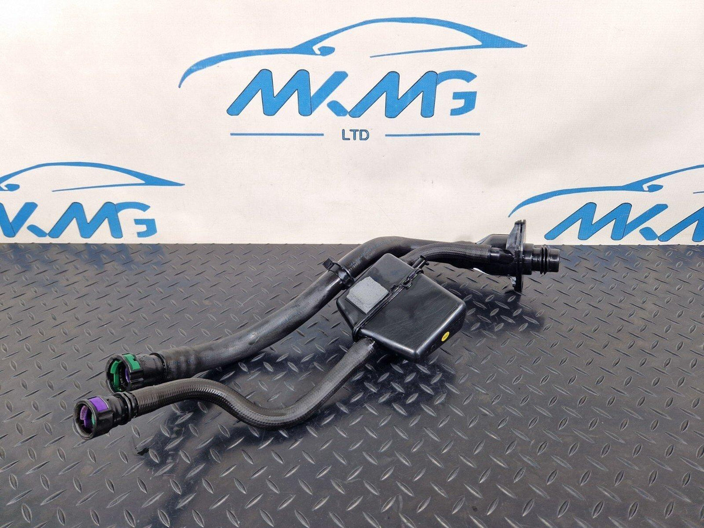16-19 AUDI A4 AVANT B9 3.0 TDI S-LINE ADBLUE TANK FILLING HOSES 8W0131963A