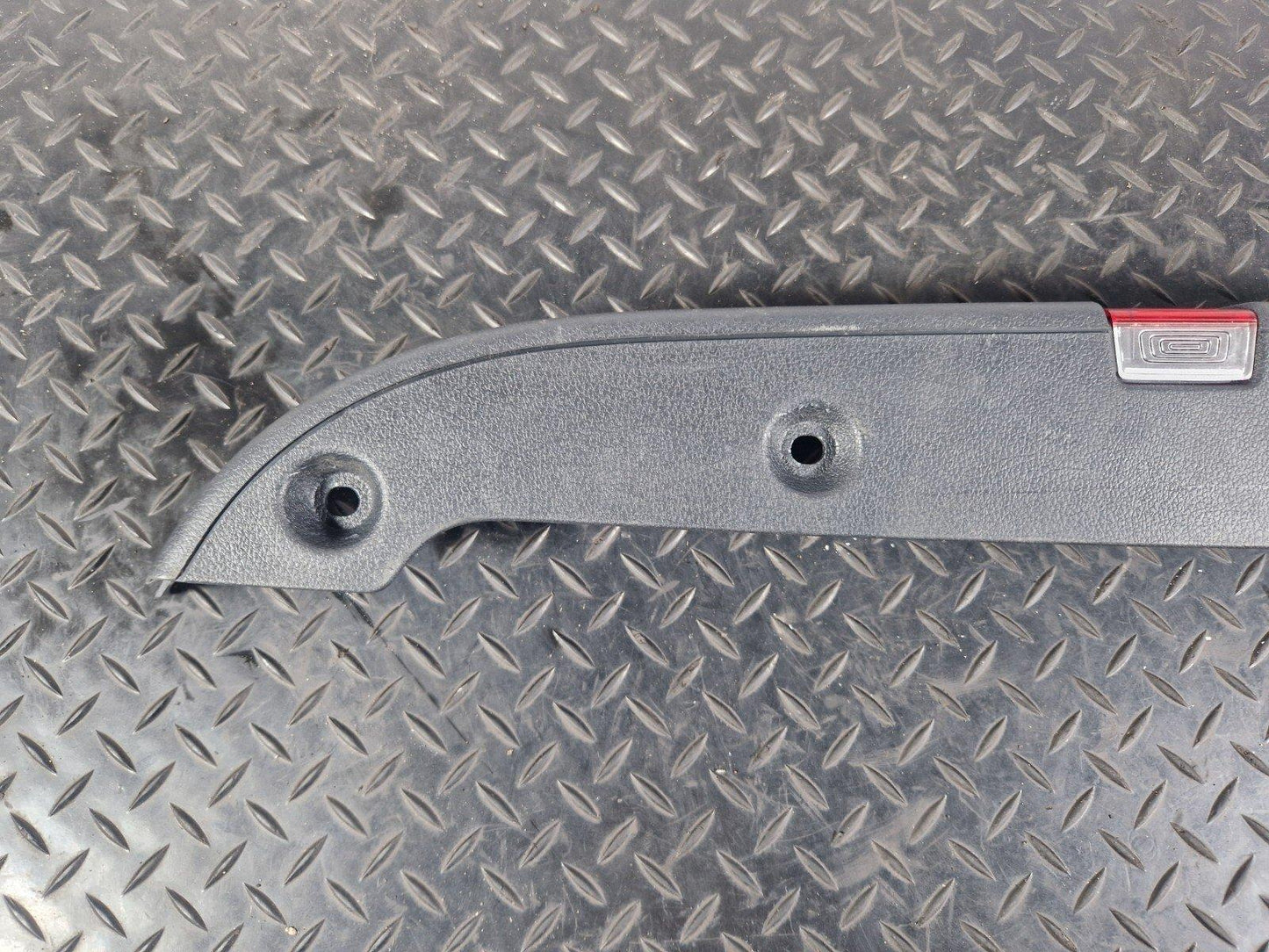 19-ON MERCEDES BENZ A CLASS EQ W177 SALOON BOOT LOCK TRIM COVER A1777501100