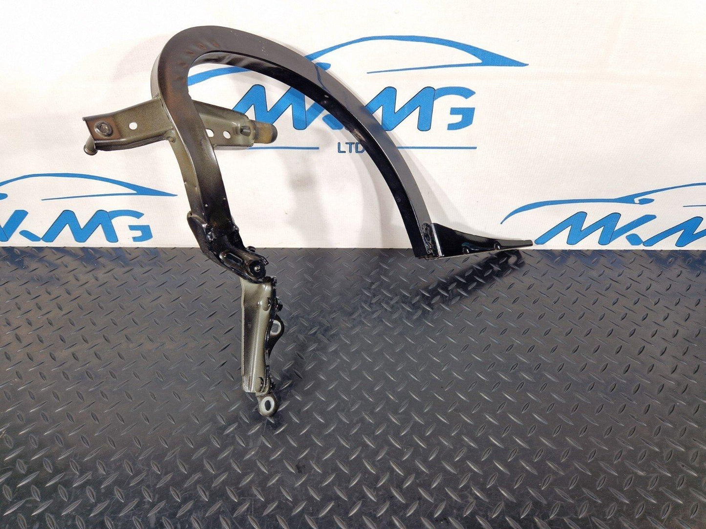 12-18 AUDI A6 C7 TAILGATE BOOT LID HINGE LEFT PASSENGER SIDE IN BLACK 4G5827301B
