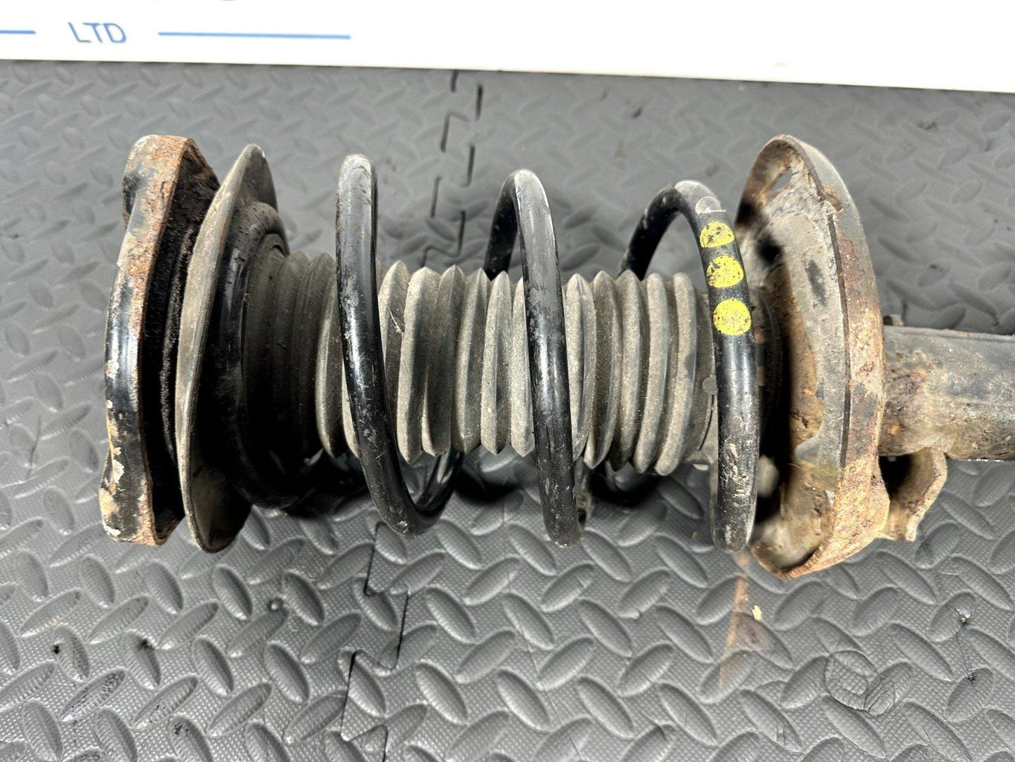 MERCEDES BENZ C CLASS C207 GENUINE FRONT LEFT SHOCK ABSORBER A2043202966