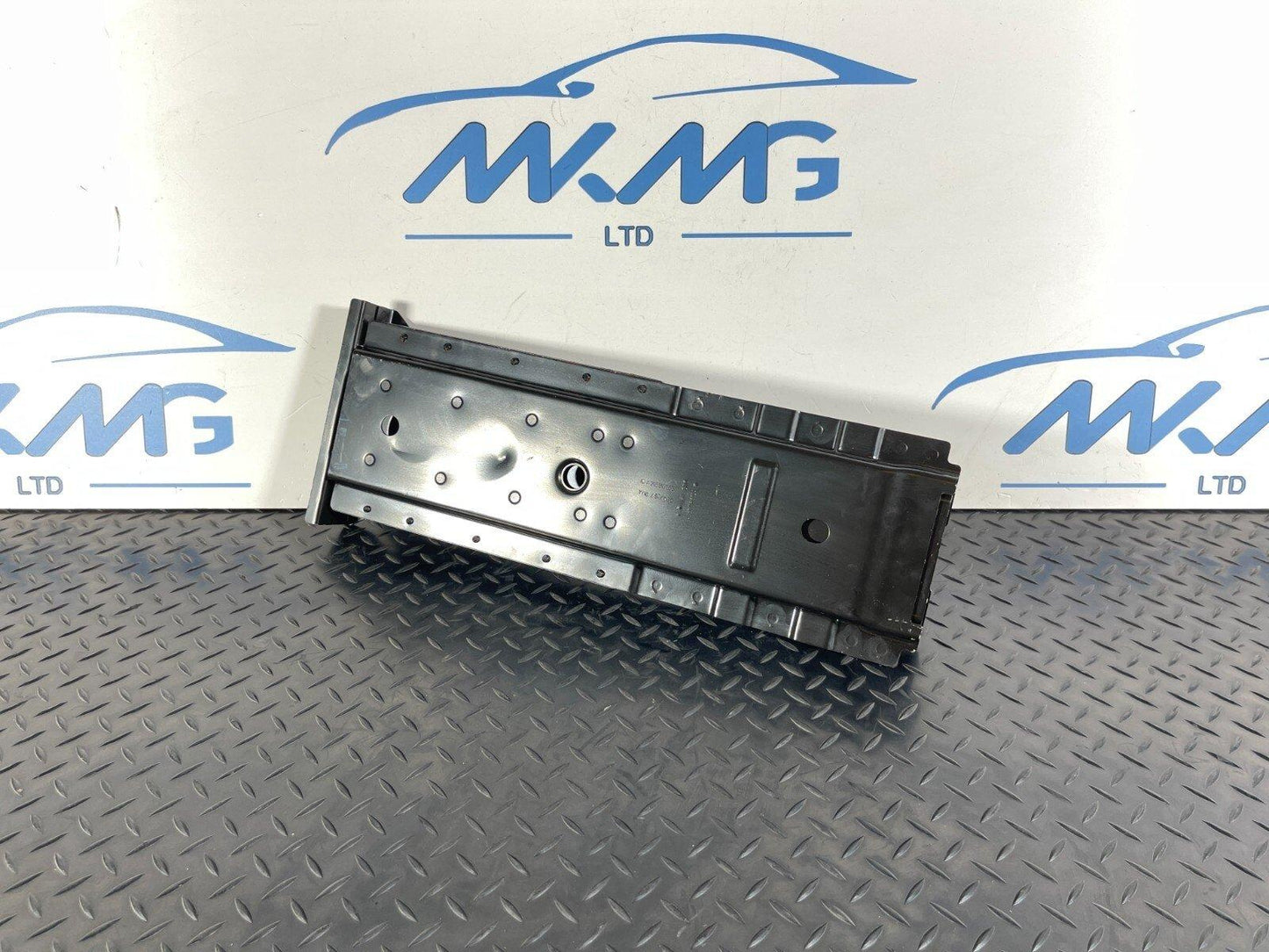 14-21 MERCEDES BENZ C350e W205 GENUINE SUPPORT PROTECTION BRACKET A2056100534