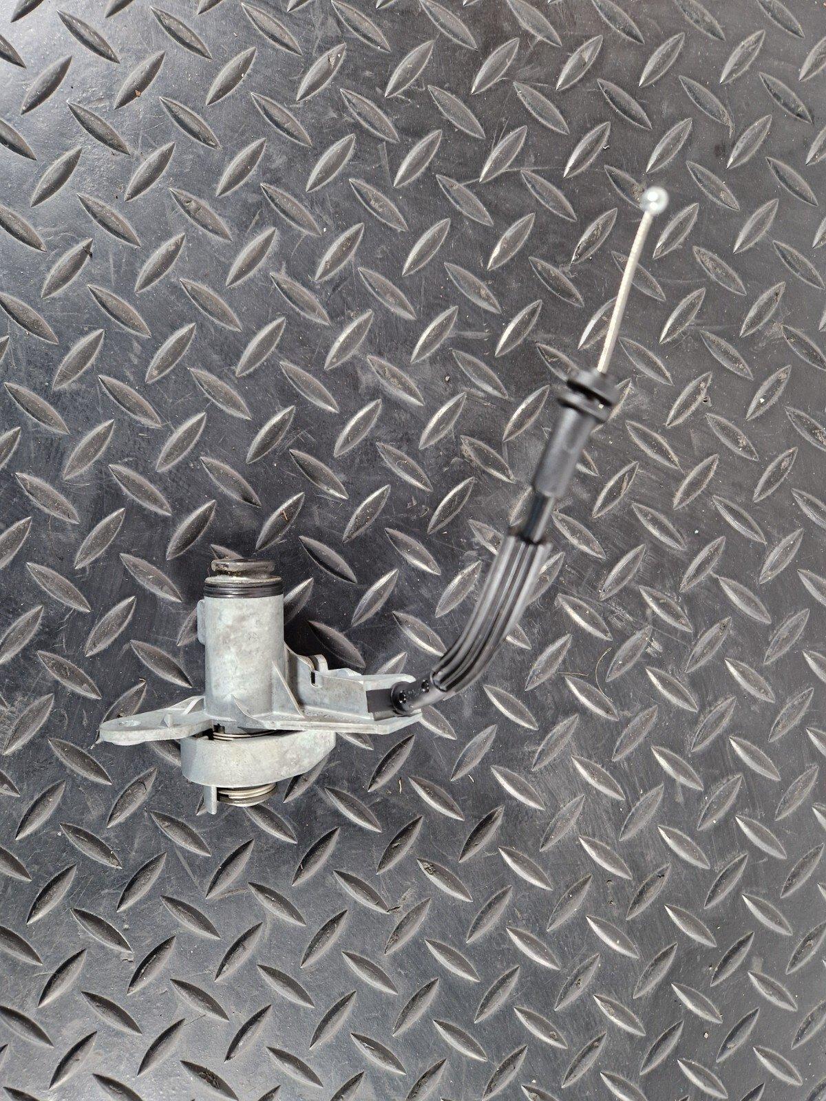 16-24 AUDI A5 F5 CONVERTIBLE TAILGATE BOOT TRUNK LOCK CYLINDER & CABLE 8W7827531